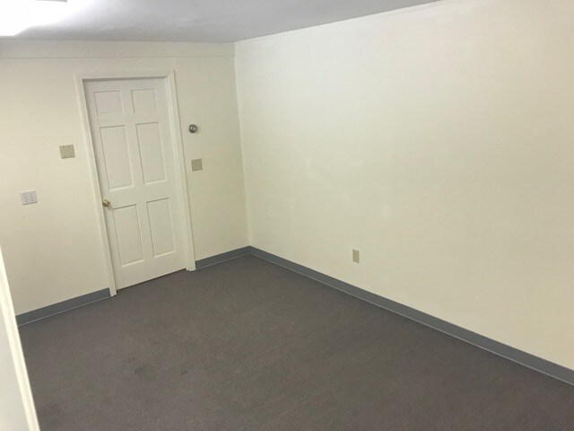 More Photos Of 8557 Oswego Rd, Baldwinsville Office For Lease