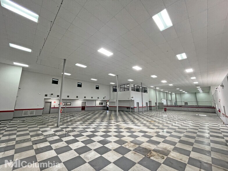 More Photos Of 1261 1st St S, Columbia Light Distribution For Sale