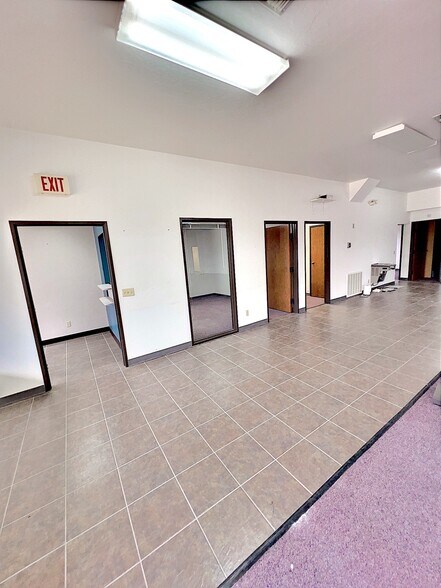 More Photos Of 1400 Lera, Weatherford Medical For Sale