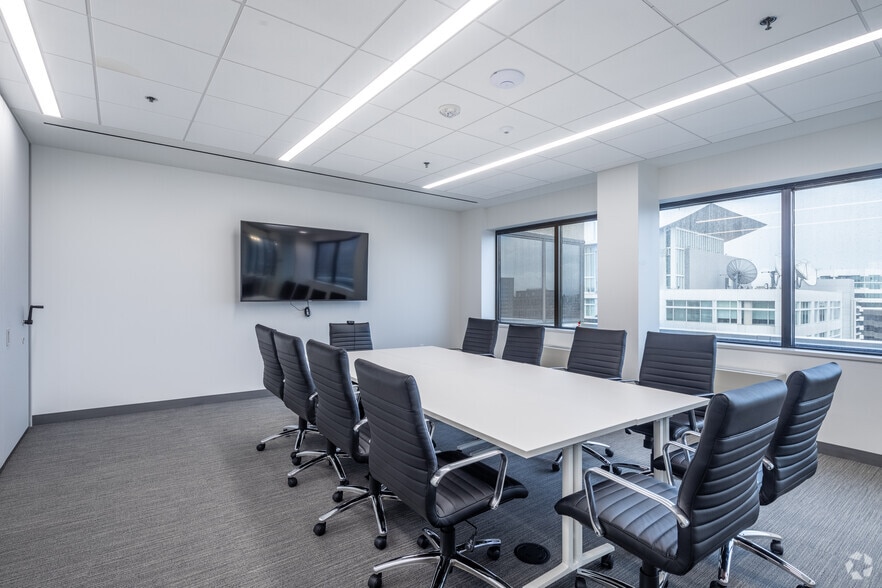 More Photos Of 8455 Colesville Rd, Silver Spring Office For Sale