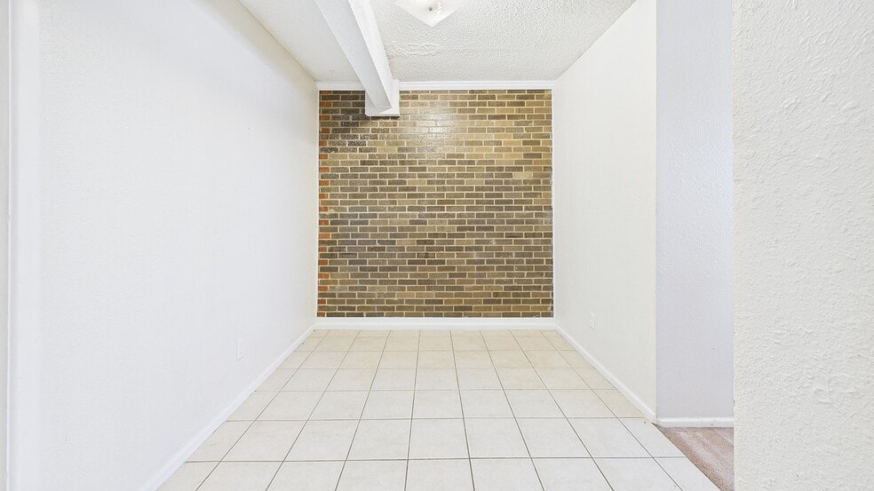 More Photos Of 2123 15th St, Lubbock Apartments For Sale