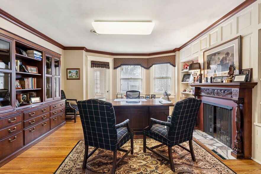 More Photos Of 1201 E Walnut St, Springfield Loft Creative Space For Sale