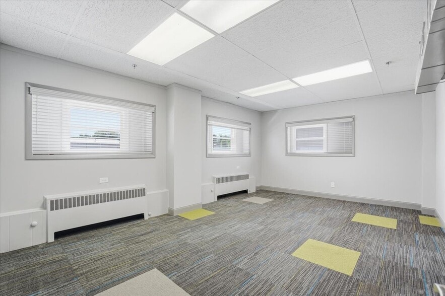 More Photos Of 175 E Broadway Ave, Westerville Office For Lease