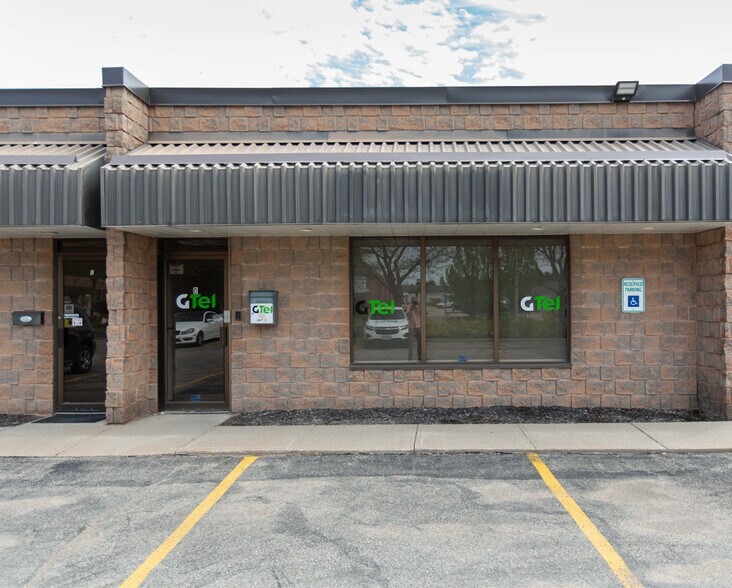 More Photos Of 24 Mcintyre Pl, Kitchener Warehouse For Sale