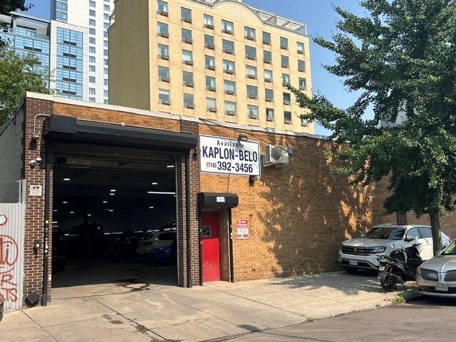 Primary Photo Of 38-72 13th St, Long Island City Warehouse For Lease