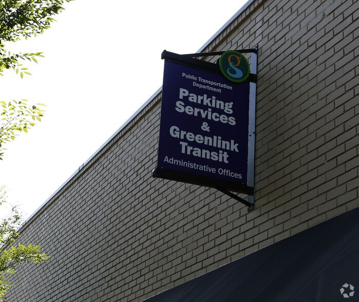 More Photos Of 1021 S Main St, Greenville Freestanding For Lease