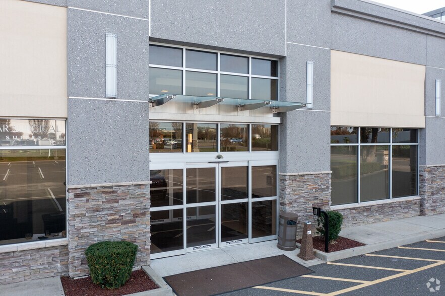 More Photos Of 623 Stewart Ave, Garden City Office For Sale