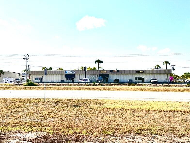 Primary Photo Of , Cape Coral Flex For Sale