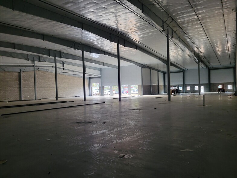 More Photos Of 1875 Swarthmore Ave, Lakewood Warehouse For Lease