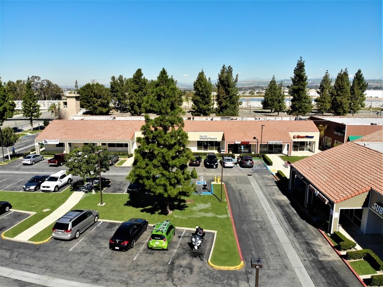 More Photos Of 408-444 S Lakeview Ave, Anaheim Hills Unknown For Lease