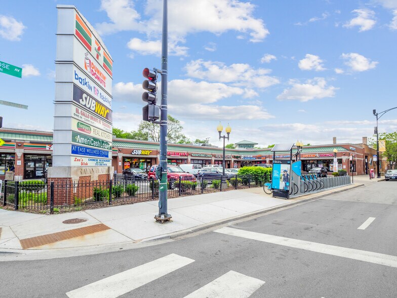 More Photos Of 1425-1441 W Montrose Ave, Chicago General Retail For Lease