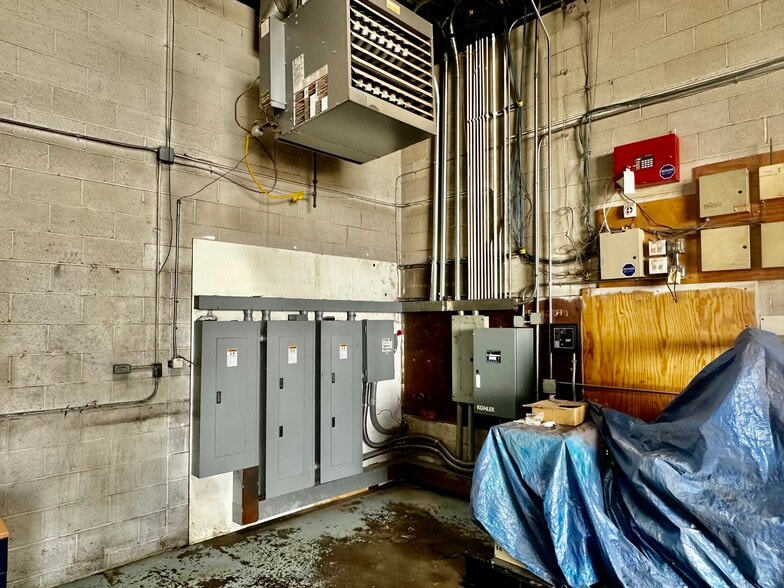 More Photos Of 3470 Gilchrist Rd, Mogadore Warehouse For Sale