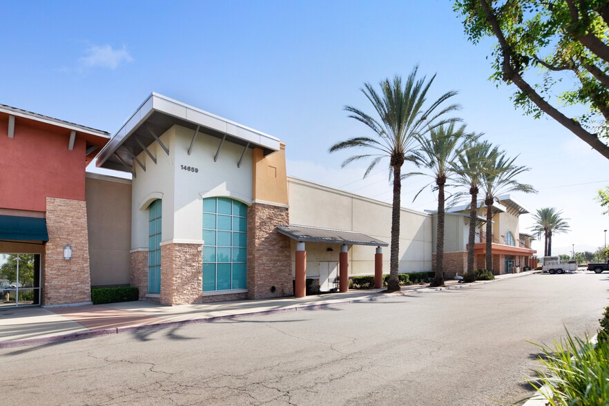 More Photos Of 14659 Ramona Ave, Chino Department Store For Lease