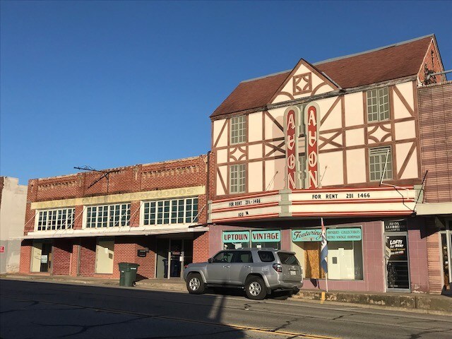 More Photos Of 1215 Sam Houston Ave, Huntsville Storefront Retail Office For Lease
