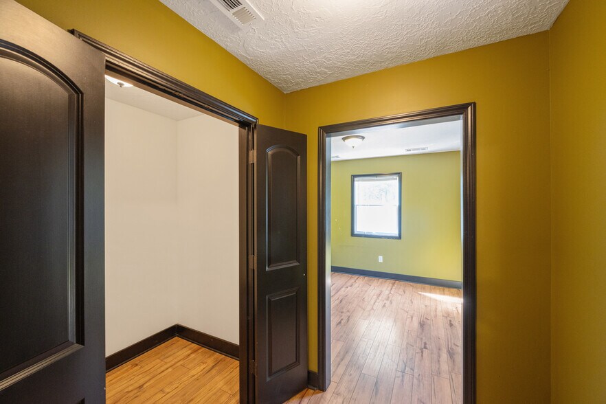 More Photos Of 215 Baker Rd, Huntingdon Lodge Meeting Hall For Sale