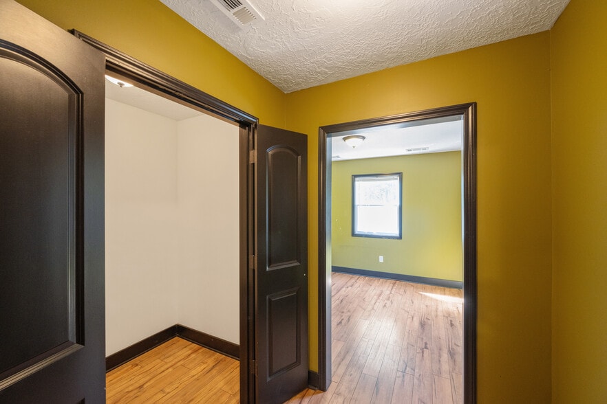 More Photos Of 215 Baker Rd, Huntingdon Lodge Meeting Hall For Sale