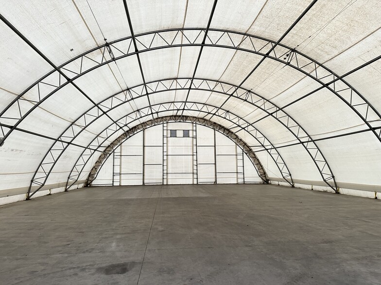 More Photos Of 2801 N Old Us Hwy 75, Ennis Manufacturing For Lease