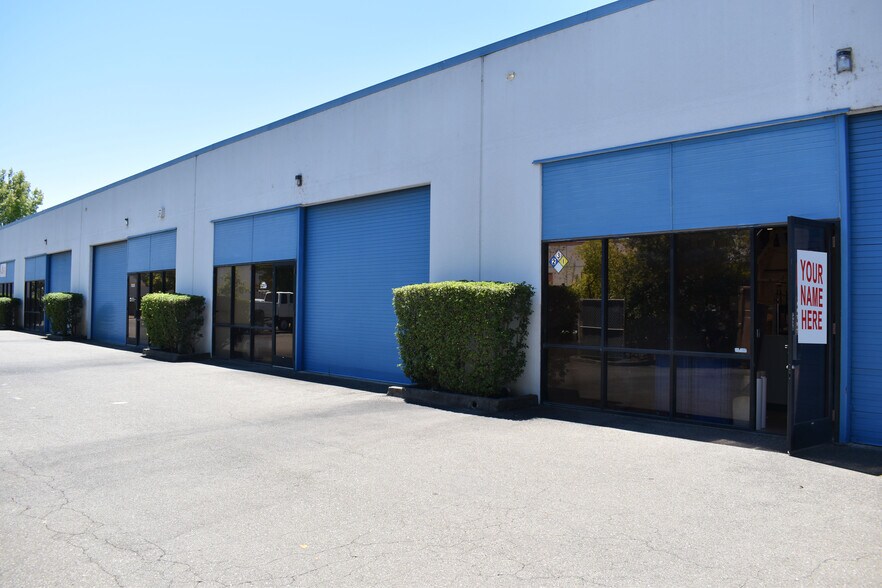 More Photos Of 7854 Bell Rd, Windsor Industrial For Lease