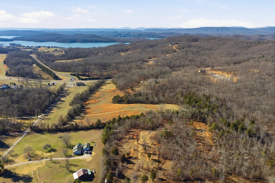 More Photos Of 1522 New Hope Rd, Rockwood Specialty For Sale