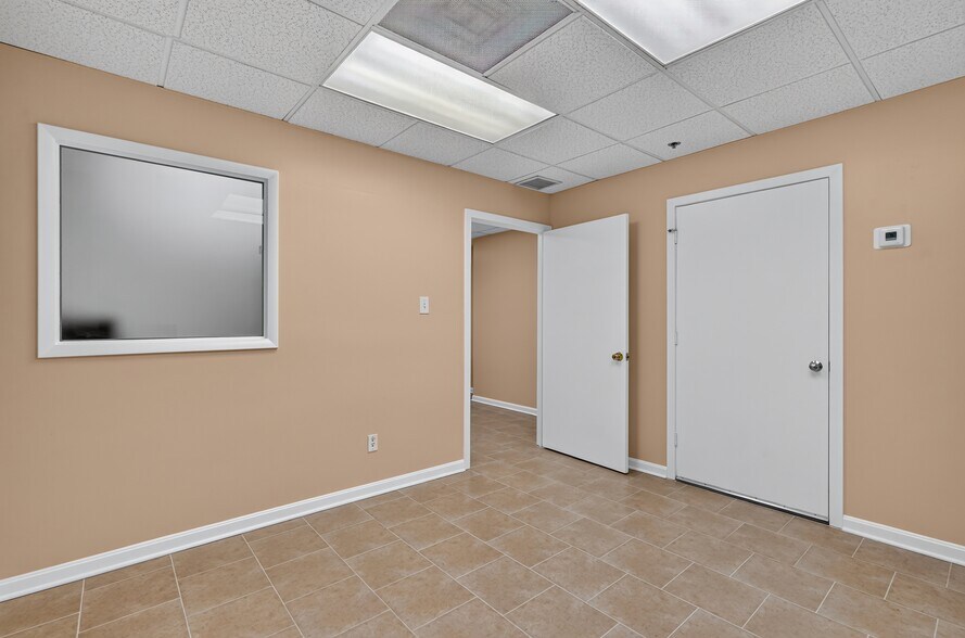 More Photos Of 3713 S George Mason Dr, Falls Church Apartments For Sale
