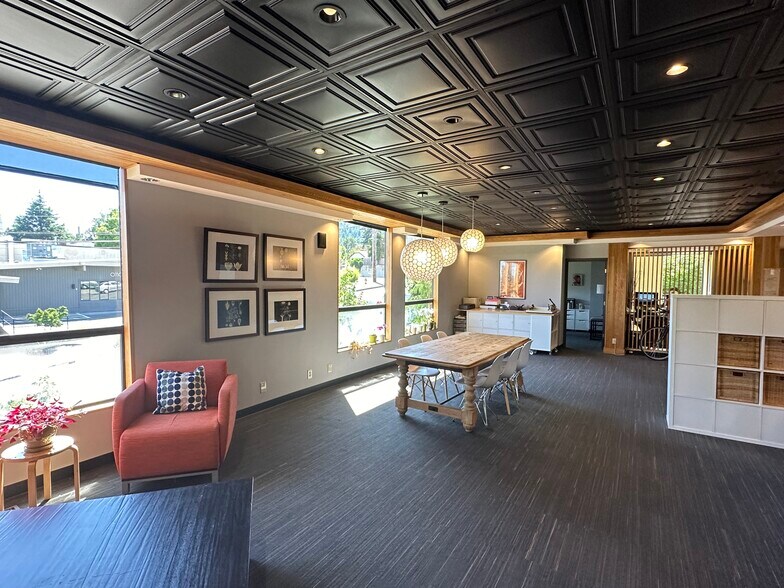 More Photos Of 4245-4247 SW Corbett Ave, Portland Loft Creative Space For Sale