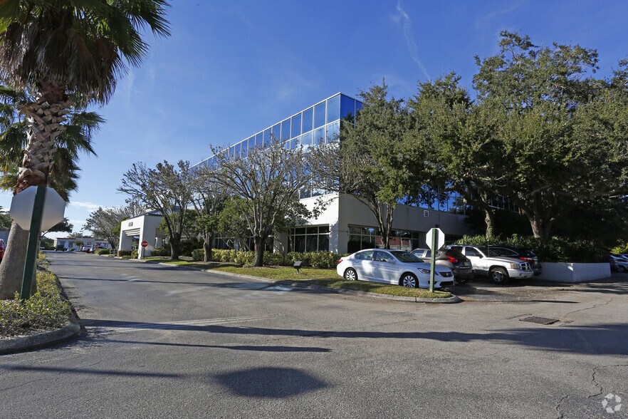 More Photos Of 29399 US Highway 19 N, Clearwater Office For Lease