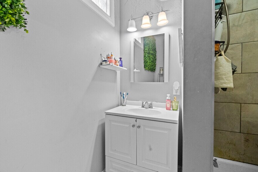 More Photos Of , Buffalo General Retail For Sale