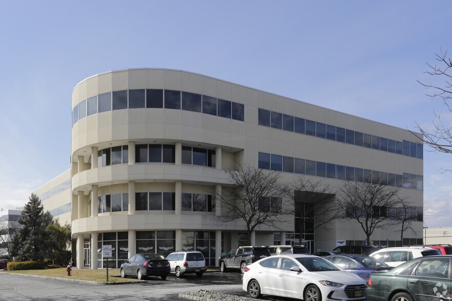 More Photos Of 165 Passaic Ave, Fairfield Office For Lease