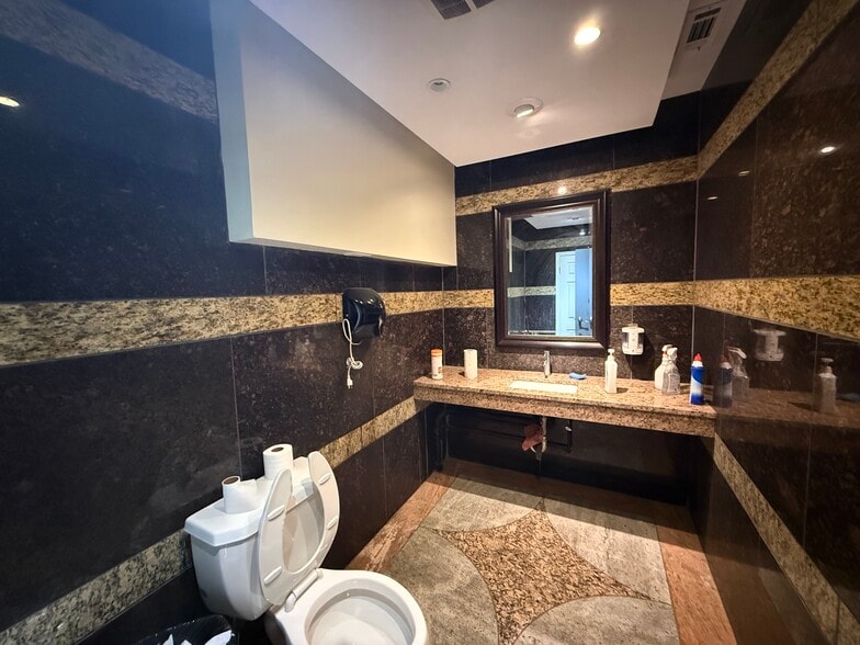 More Photos Of 2031-2035 Washington Ave, Philadelphia Freestanding For Lease