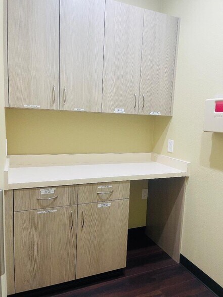 More Photos Of 321 San Felipe Rd, Hollister Medical For Lease