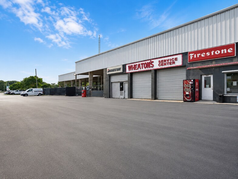 Primary Photo Of 101500 Overseas Hwy, Key Largo Auto Repair For Sale
