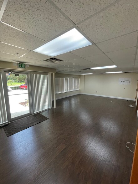 More Photos Of 4333 Silver Star Rd, Orlando Warehouse For Sale