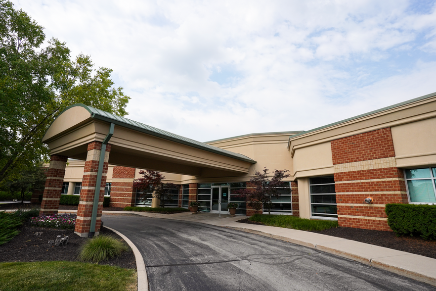 Primary Photo Of 10228 Dupont Circle Dr, Fort Wayne Medical For Lease