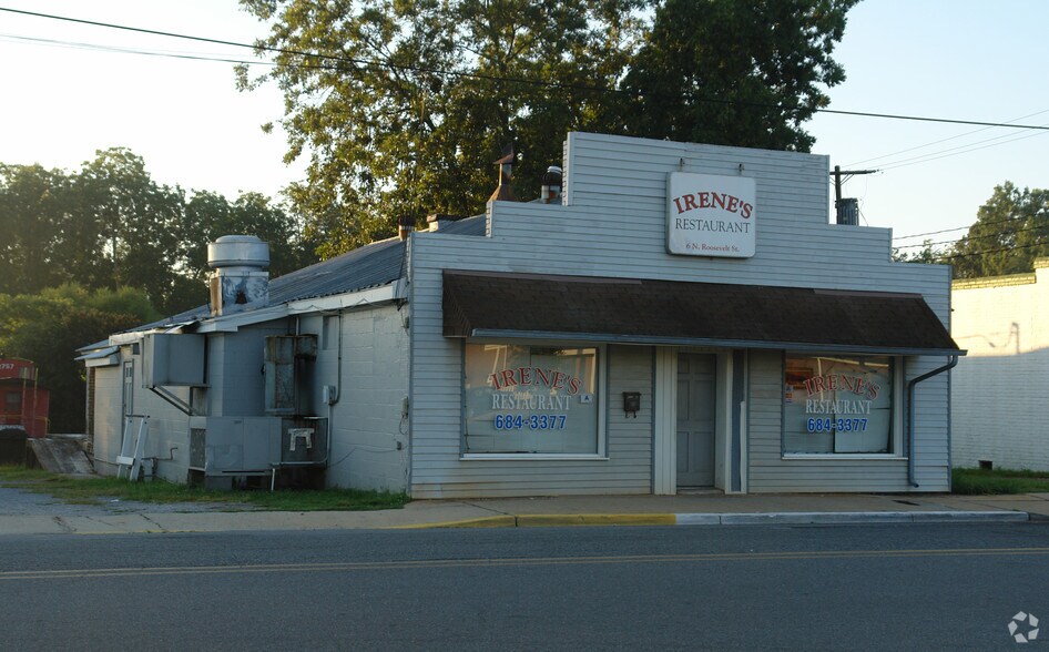Primary Photo Of 6 N Roosevelt St, York Restaurant For Sale