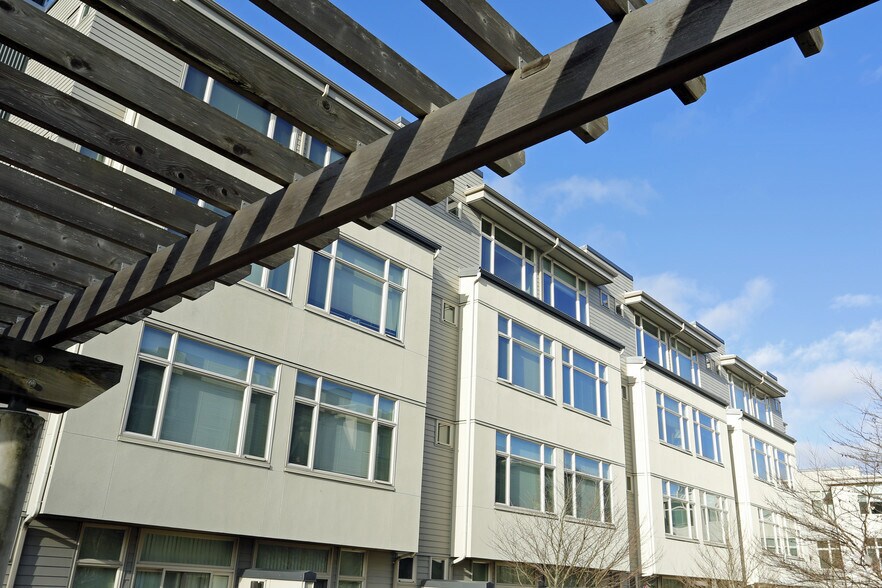 More Photos Of 507 NE Northgate Way, Seattle Apartments For Lease