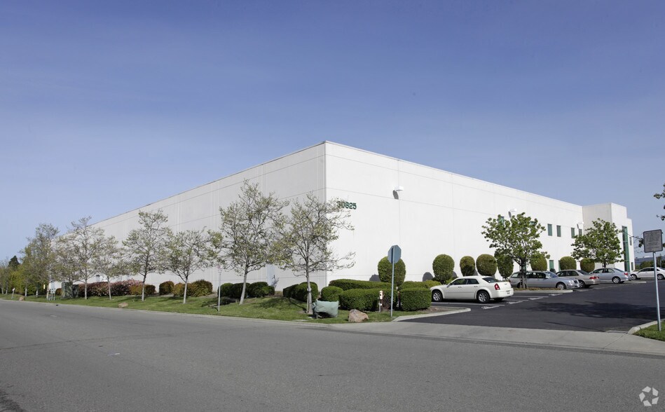More Photos Of 30825 Wiegman Rd, Hayward Warehouse For Lease