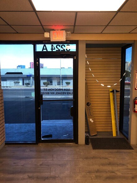 More Photos Of 3224 Procyon St, Las Vegas Warehouse For Lease