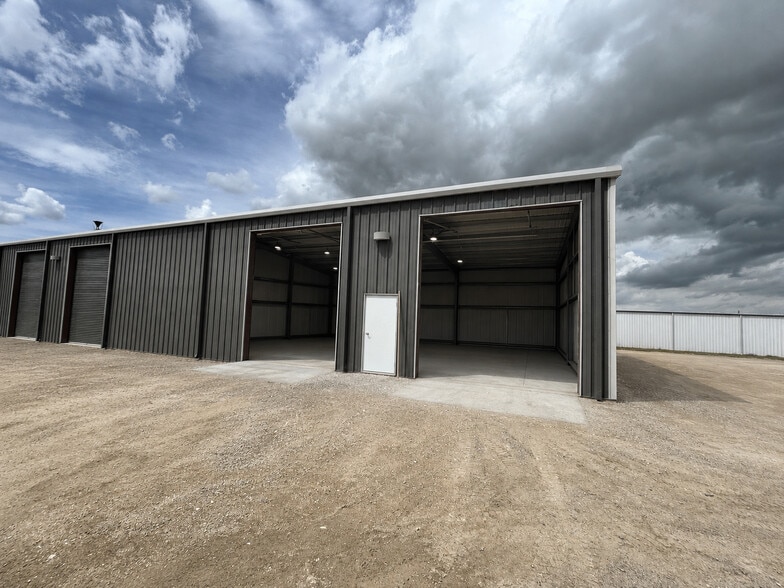 Primary Photo Of 2556 Melville Rd, Prescott Warehouse For Lease