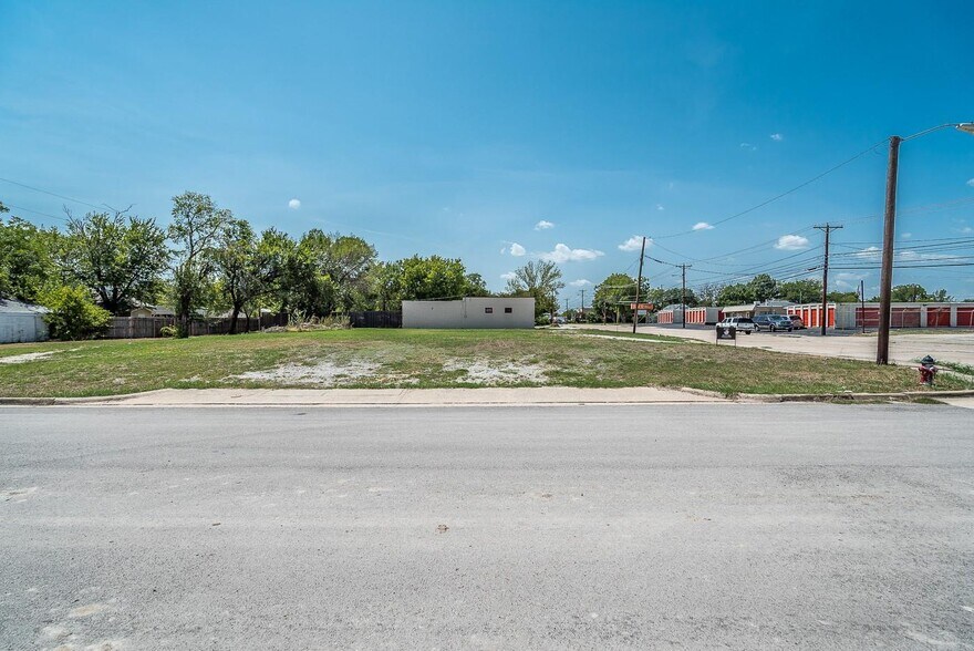 Primary Photo Of 8021 White Settlement Rd, Fort Worth Land For Sale