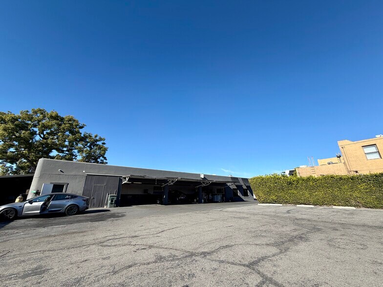 More Photos Of 1200 E Colorado Blvd, Pasadena Auto Repair For Lease