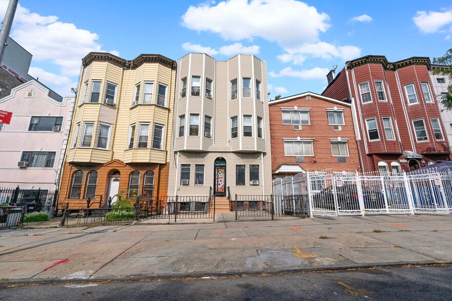 More Photos Of 1449 Bushwick Ave, Brooklyn Apartments For Sale