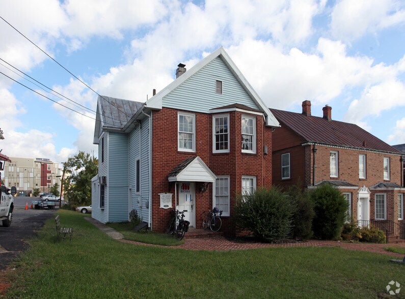Primary Photo Of 4312 Hamilton St, Hyattsville Office For Lease
