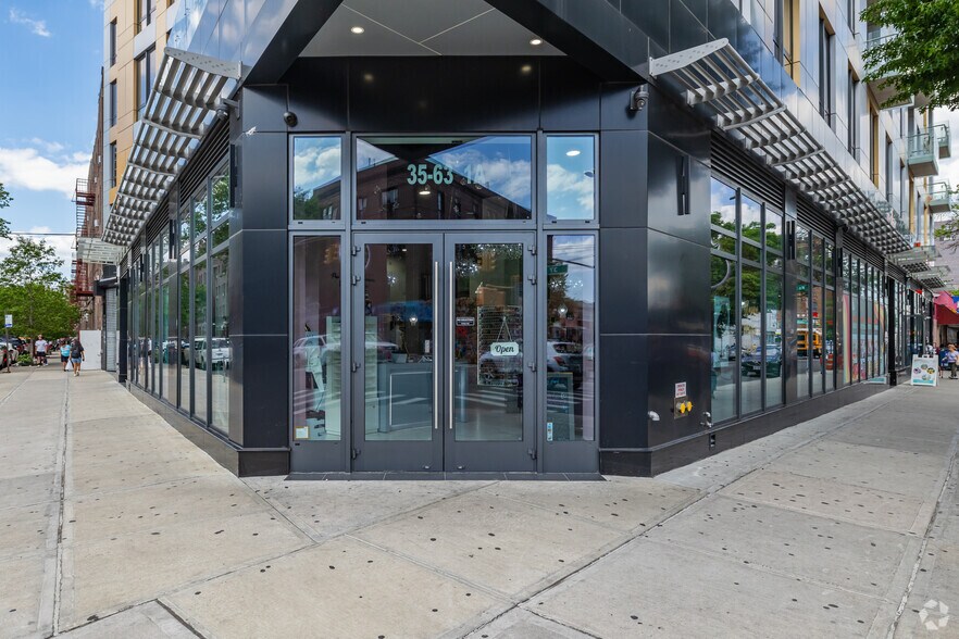 More Photos Of 9501 37th Ave, Flushing Apartments For Sale