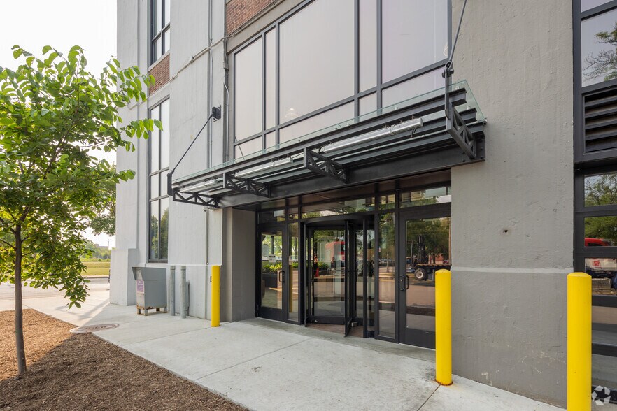 More Photos Of 1340 S Damen Ave, Chicago Medical For Lease