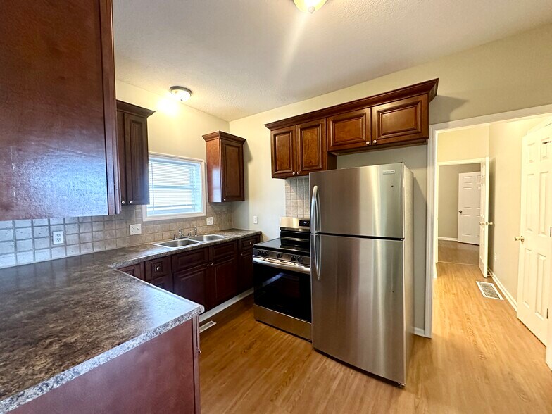 More Photos Of 6310-6312 Raytown Rd, Raytown Apartments For Sale