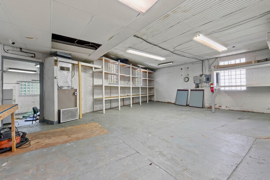 More Photos Of 101 Railroad Ave, Carnegie Warehouse For Sale