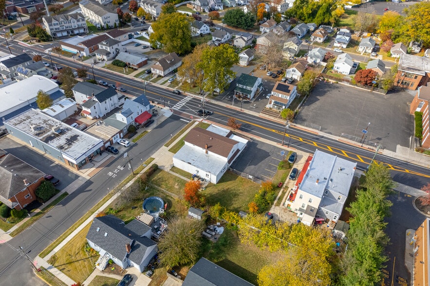 More Photos Of 40 W Kings Hwy, Mount Ephraim Office For Sale