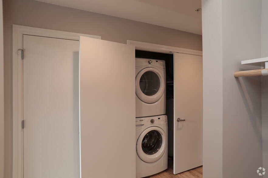 More Photos Of 2658 Scranton Rd, Cleveland Apartments For Lease