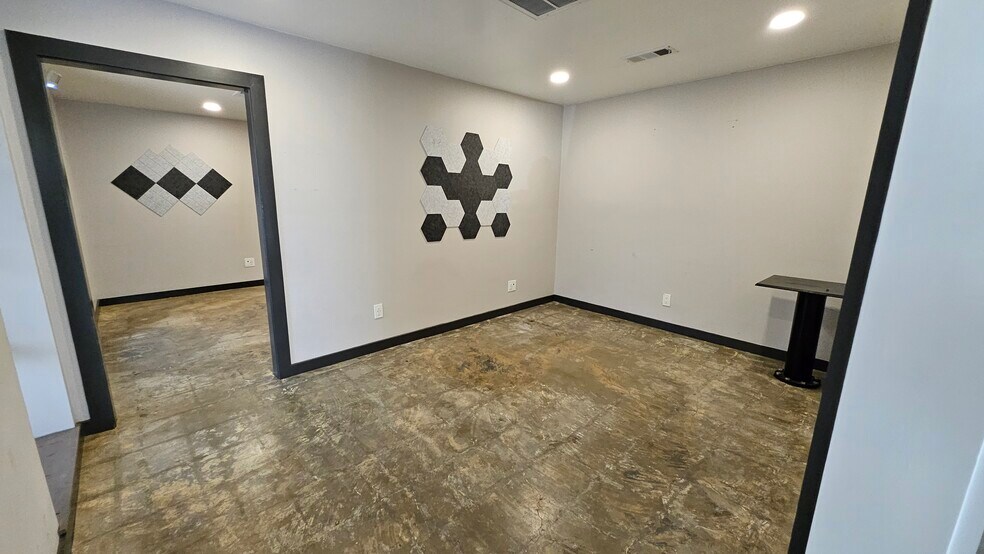 More Photos Of 1211 Holland St, Houston Flex For Sale