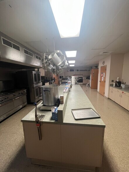 More Photos Of 11 N Fayette St, Mercersburg Flex For Lease